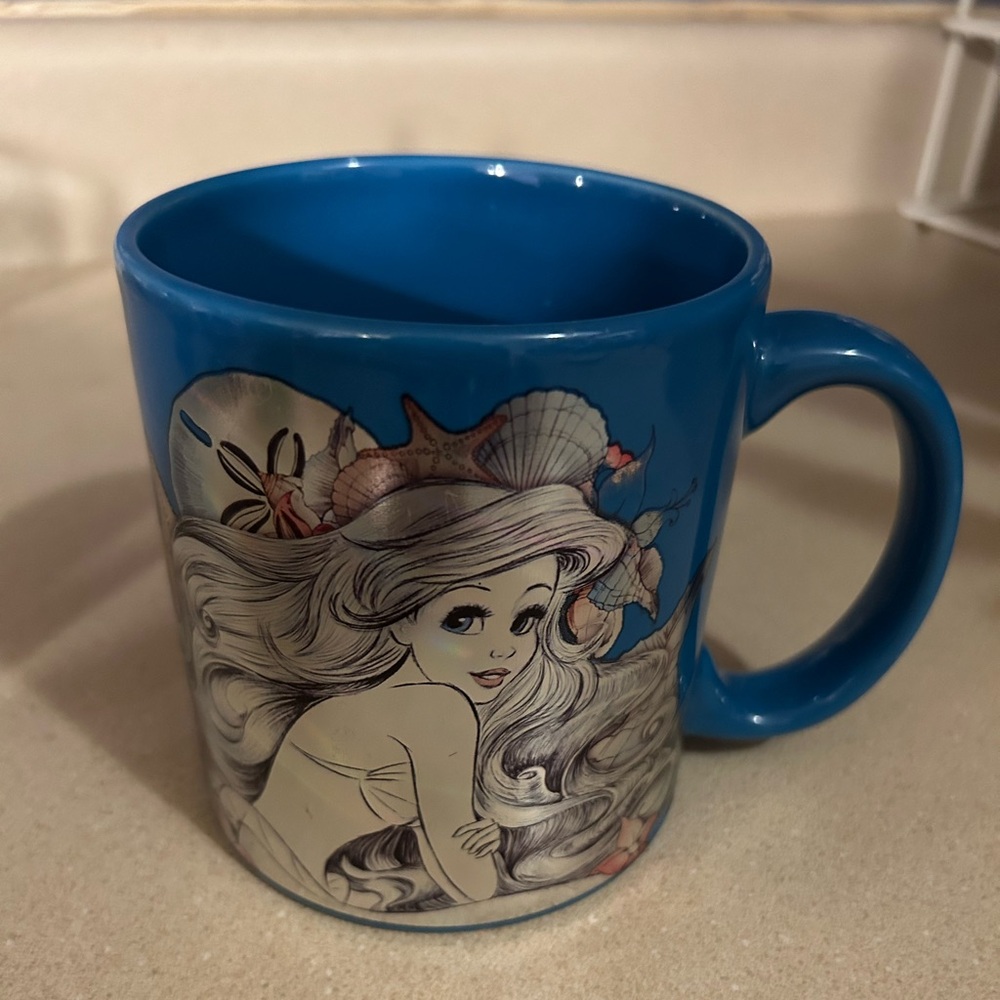 Little Mermaid 🧜🏻‍♀️ Ariel Iridescent ☕️ Mug